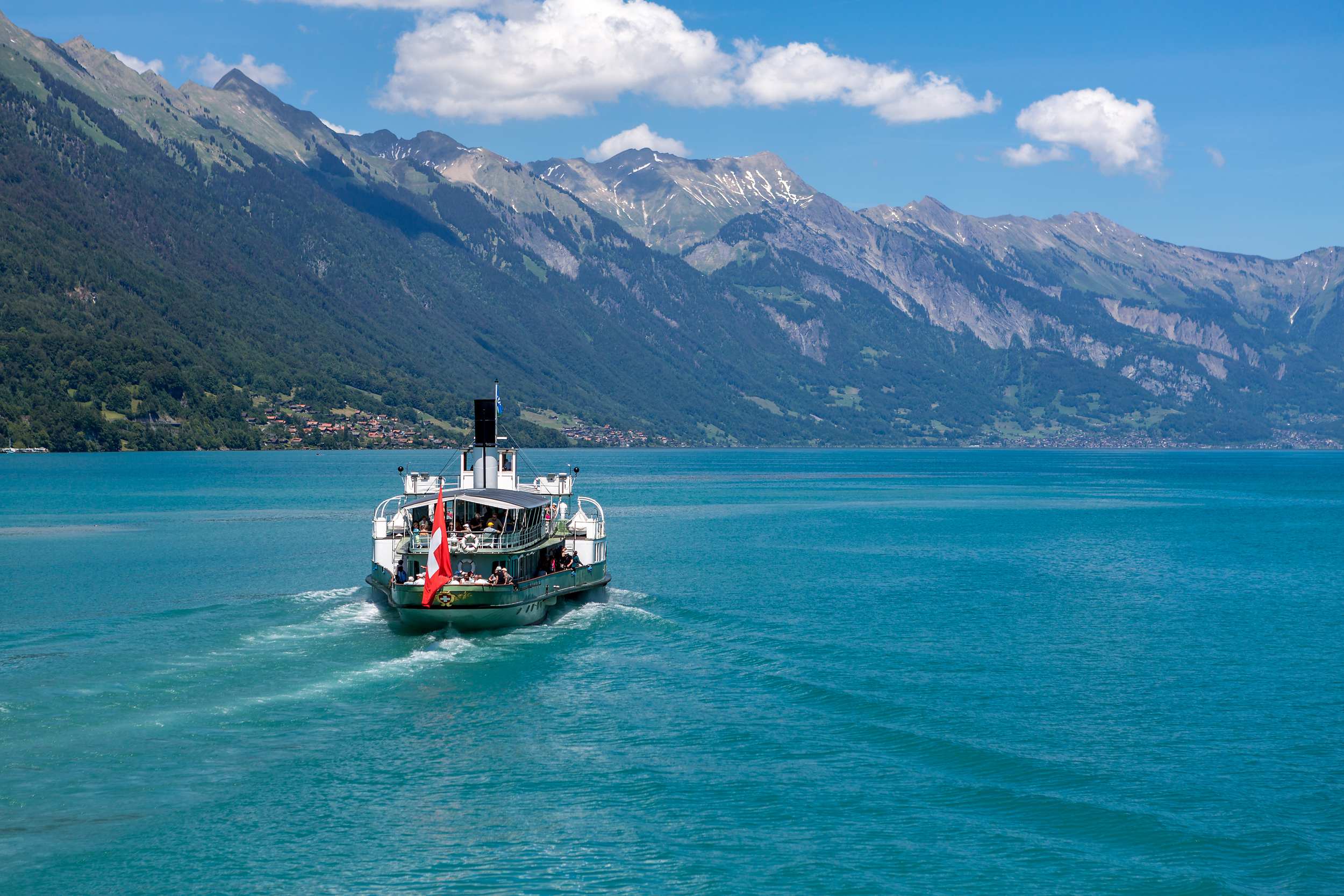 Brienzersee mit dem Schiff "Lötschberg"